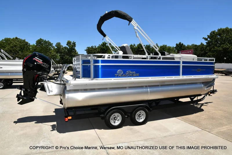 Slide: The Image of Sun Tracker Fishin' Barge 20 DLX 2026 - 16