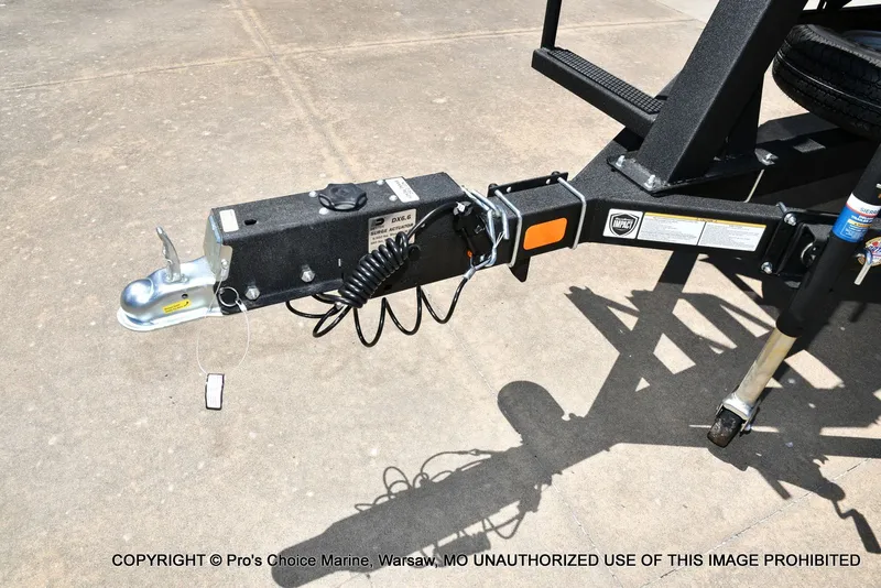 Slide: The Image of Sun Tracker Fishin' Barge 20 DLX 2026 - 21