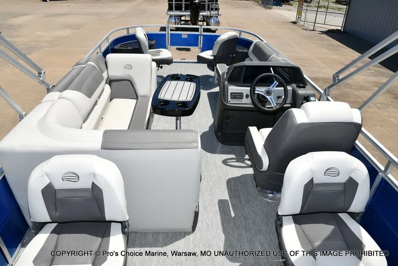 Slide: The Image of Sun Tracker Fishin' Barge 20 DLX 2026 - 70