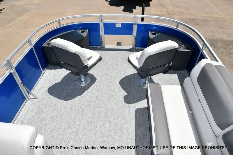 Slide: The Image of Sun Tracker Fishin' Barge 20 DLX 2026 - 71