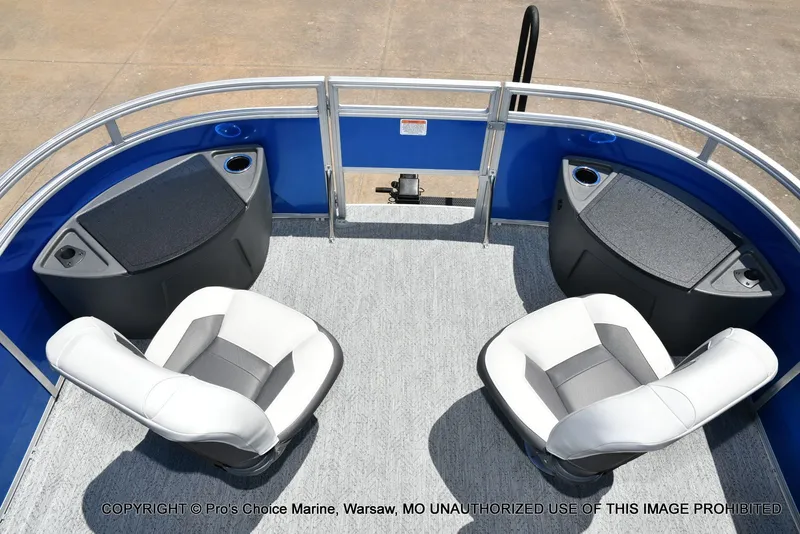 Slide: The Image of Sun Tracker Fishin' Barge 20 DLX 2026 - 72