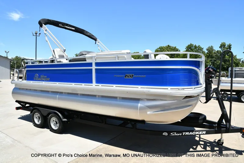 Slide: The Image of Sun Tracker Fishin' Barge 20 DLX 2026 - 73