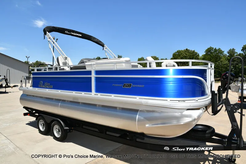 Slide: The Image of Sun Tracker Fishin' Barge 20 DLX 2026 - 77