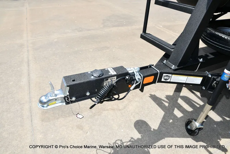 Slide: The Image of Sun Tracker Fishin' Barge 20 DLX 2026 - 22