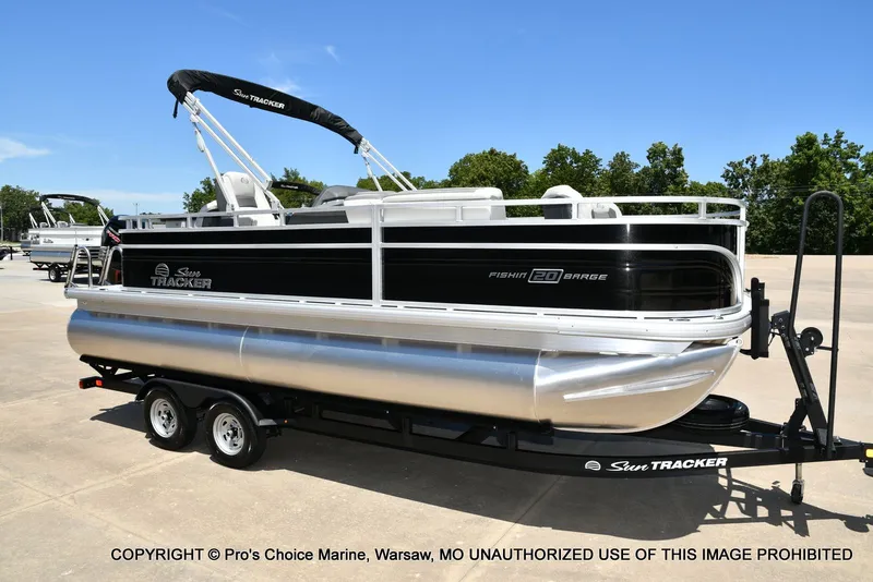 Slide: The Image of Sun Tracker Fishin' Barge 20 DLX 2026 - 72