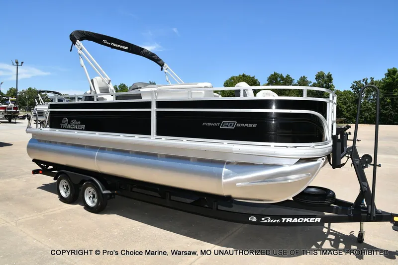 Slide: The Image of Sun Tracker Fishin' Barge 20 DLX 2026 - 76