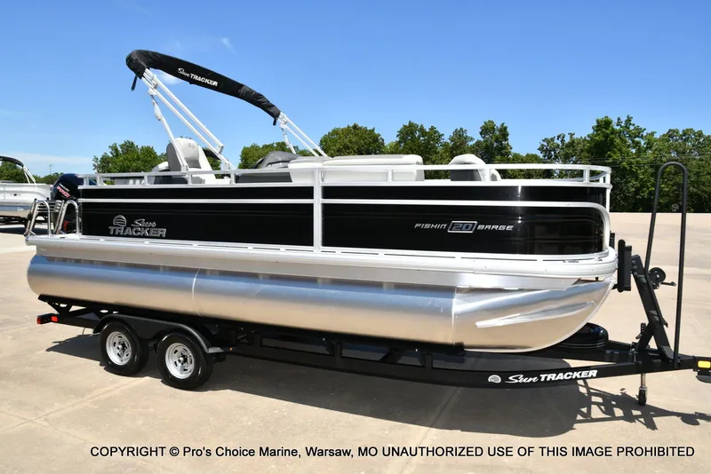 Slide: The Image of Sun Tracker Fishin' Barge 20 DLX 2026 - 78