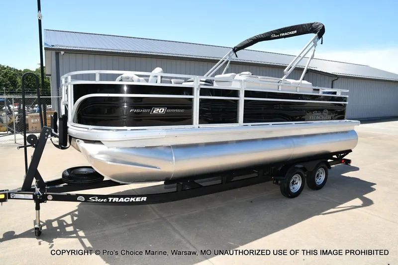 Slide: The Image of Sun Tracker Fishin' Barge 20 DLX 2026 - 79