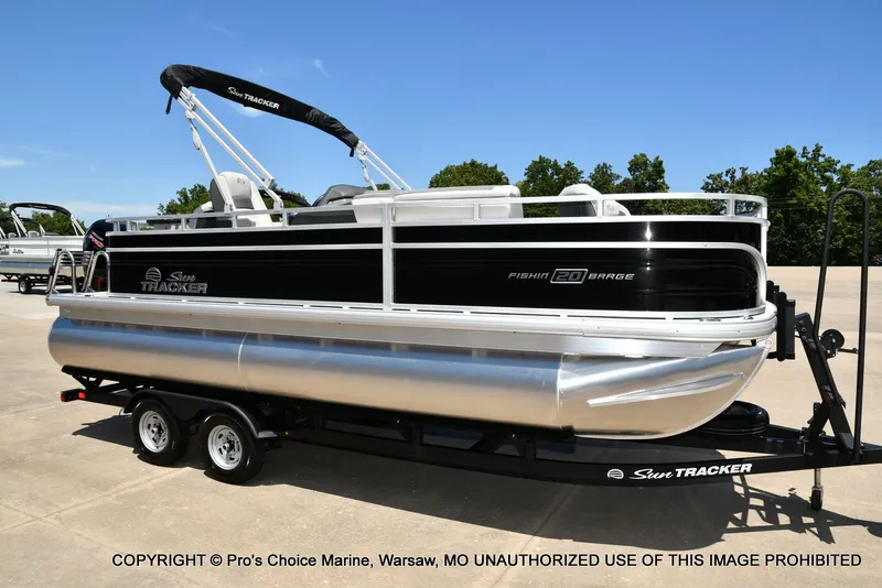 Slide: The Image of Sun Tracker Fishin' Barge 20 DLX 2026 - 81
