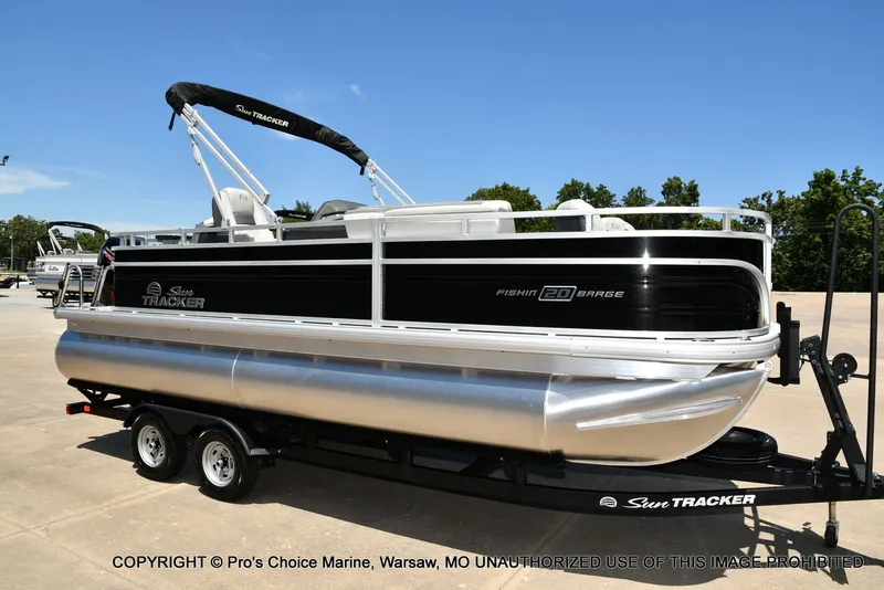 Slide: The Image of Sun Tracker Fishin' Barge 20 DLX 2026 - 82