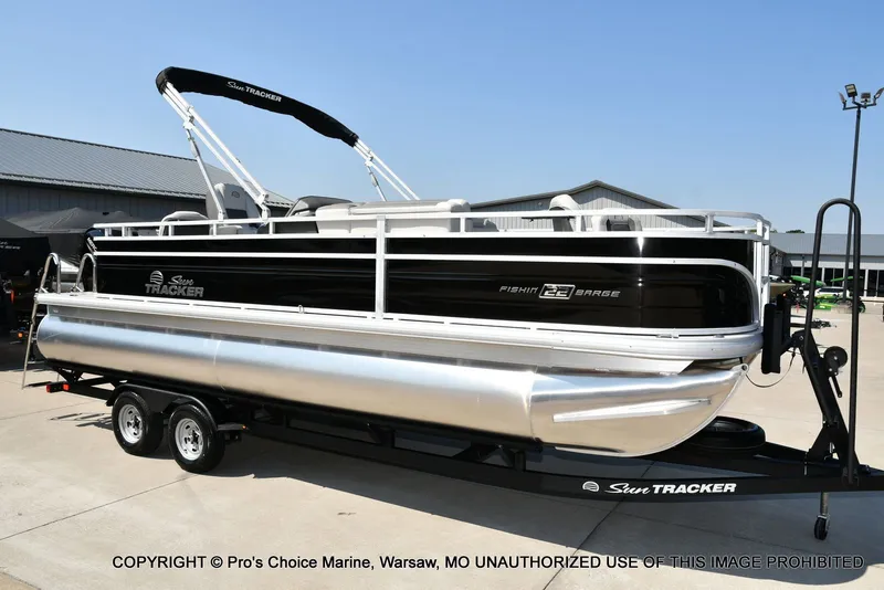The Image of Sun Tracker FISHIN' BARGE 22 DLX w/150HP Mercury 4 Stroke 2026 - 1