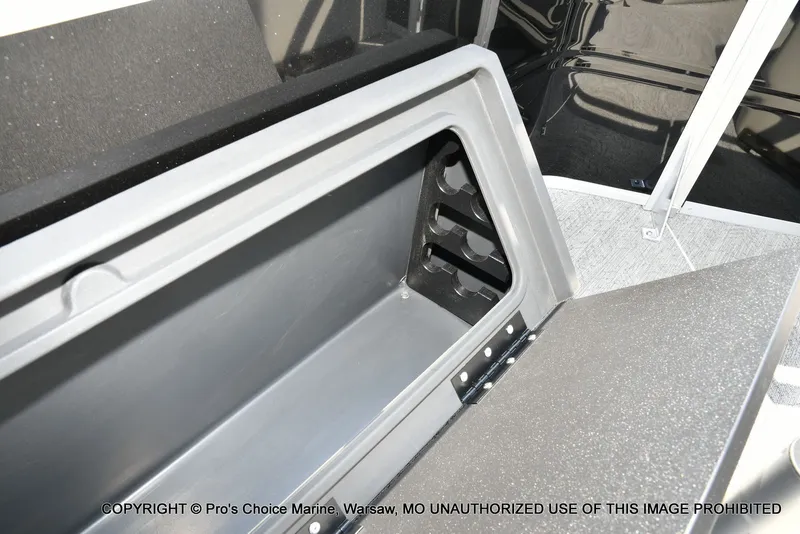 Slide: The Image of Sun Tracker FISHIN' BARGE 22 DLX w/150HP Mercury 4 Stroke 2026 - 71