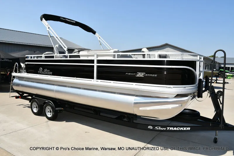 Slide: The Image of Sun Tracker FISHIN' BARGE 22 DLX w/150HP Mercury 4 Stroke 2026 - 89