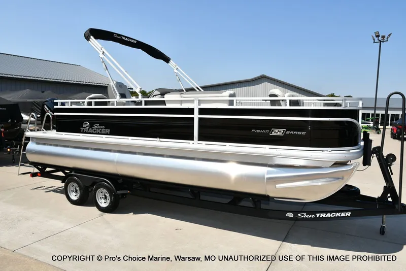 Slide: The Image of Sun Tracker FISHIN' BARGE 22 DLX w/150HP Mercury 4 Stroke 2026 - 91