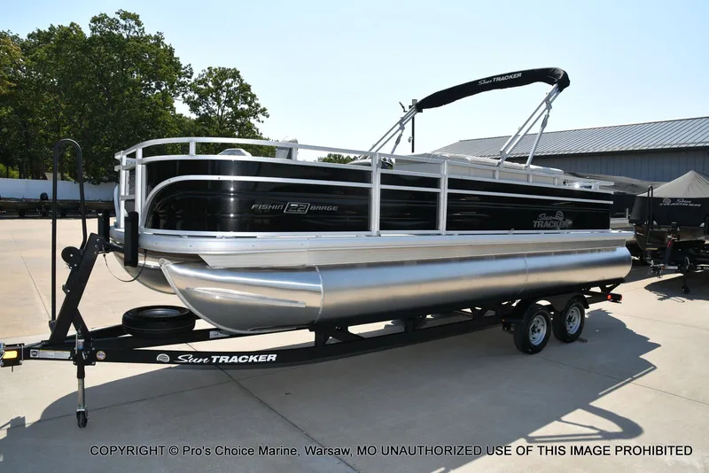 Slide: The Image of Sun Tracker FISHIN' BARGE 22 DLX w/150HP Mercury 4 Stroke 2026 - 92