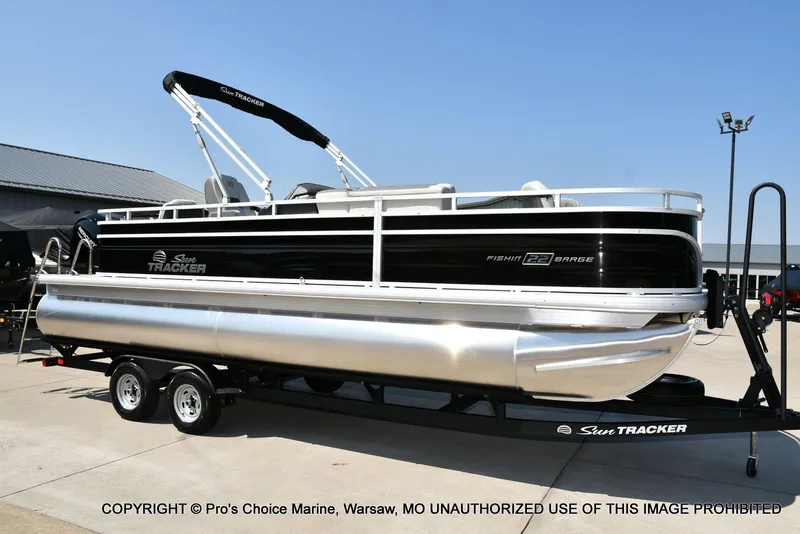 Slide: The Image of Sun Tracker FISHIN' BARGE 22 DLX w/150HP Mercury 4 Stroke 2026 - 93
