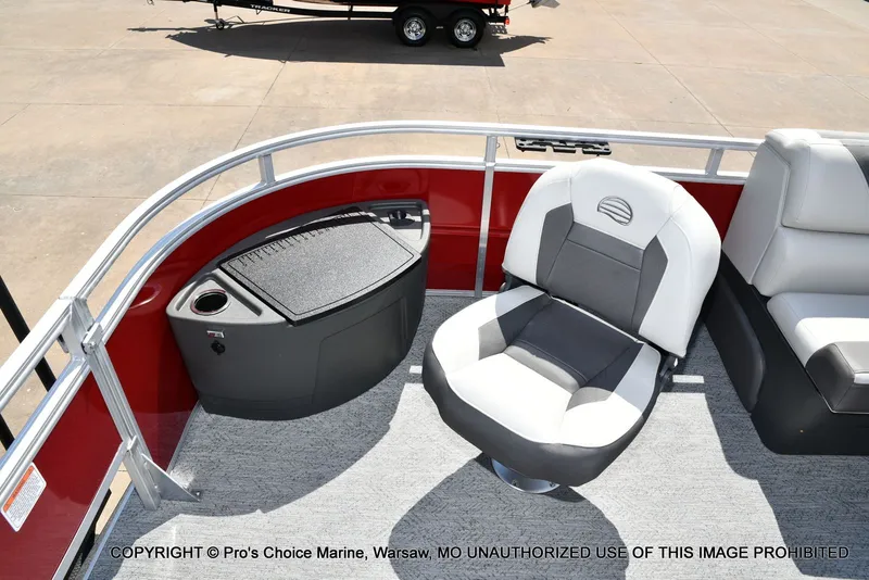 Slide: The Image of Sun Tracker Fishin' Barge 22 XP3 Tri-Toon w/200HP 2026 - 27