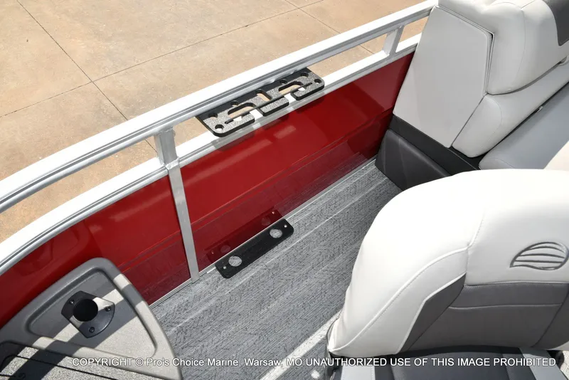 Slide: The Image of Sun Tracker Fishin' Barge 22 XP3 Tri-Toon w/200HP 2026 - 31