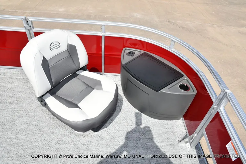 Slide: The Image of Sun Tracker Fishin' Barge 22 XP3 Tri-Toon w/200HP 2026 - 32