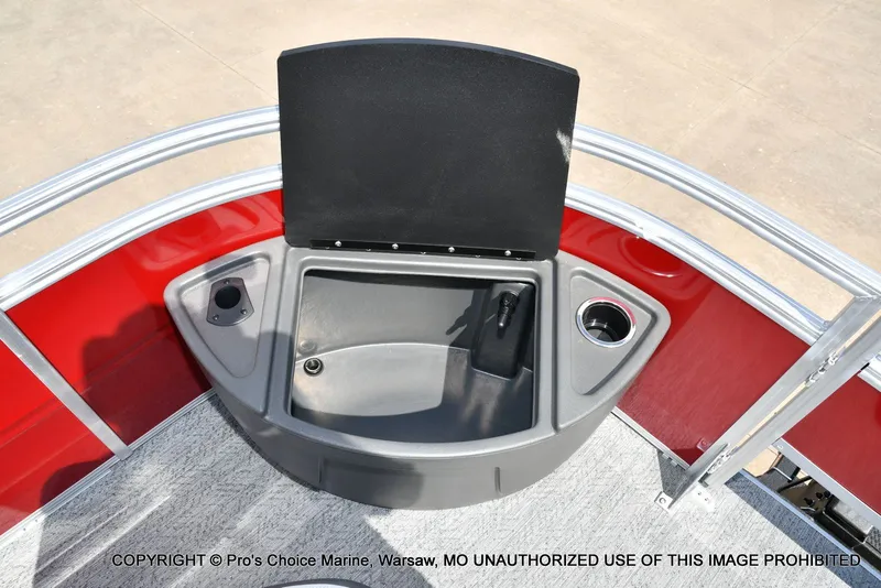 Slide: The Image of Sun Tracker Fishin' Barge 22 XP3 Tri-Toon w/200HP 2026 - 35