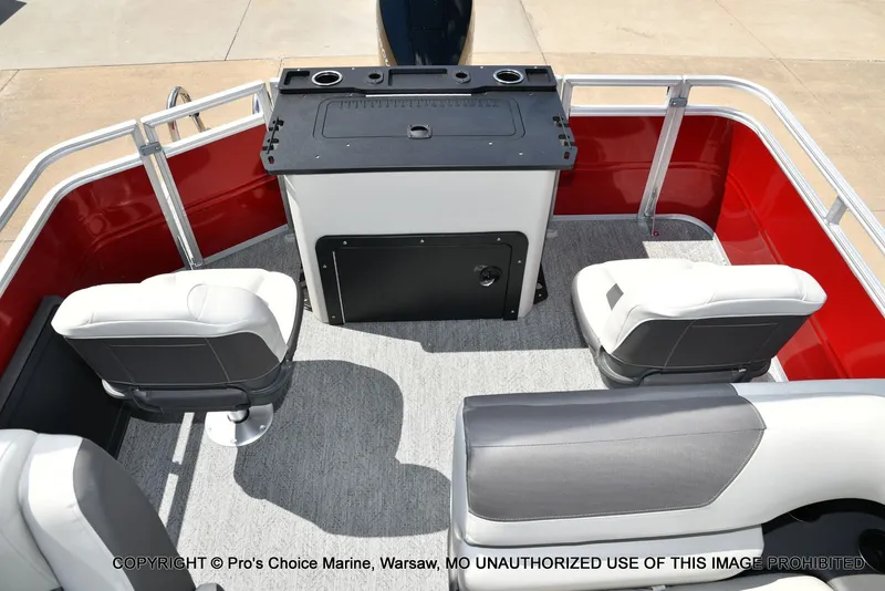 Slide: The Image of Sun Tracker Fishin' Barge 22 XP3 Tri-Toon w/200HP 2026 - 54