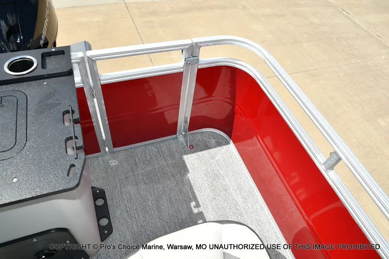 Slide: The Image of Sun Tracker Fishin' Barge 22 XP3 Tri-Toon w/200HP 2026 - 57