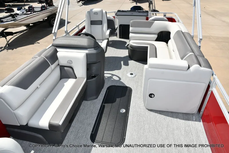 Slide: The Image of Sun Tracker Fishin' Barge 22 XP3 Tri-Toon w/200HP 2026 - 6