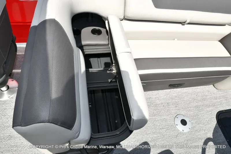 Slide: The Image of Sun Tracker Fishin' Barge 22 XP3 Tri-Toon w/200HP 2026 - 74