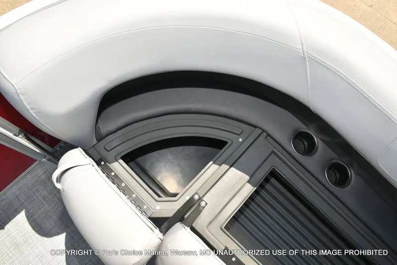 Slide: The Image of Sun Tracker Party Barge 16 2026 - 45