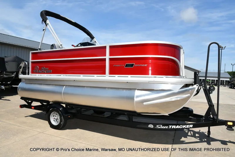 Slide: The Image of Sun Tracker Party Barge 16 2026 - 58