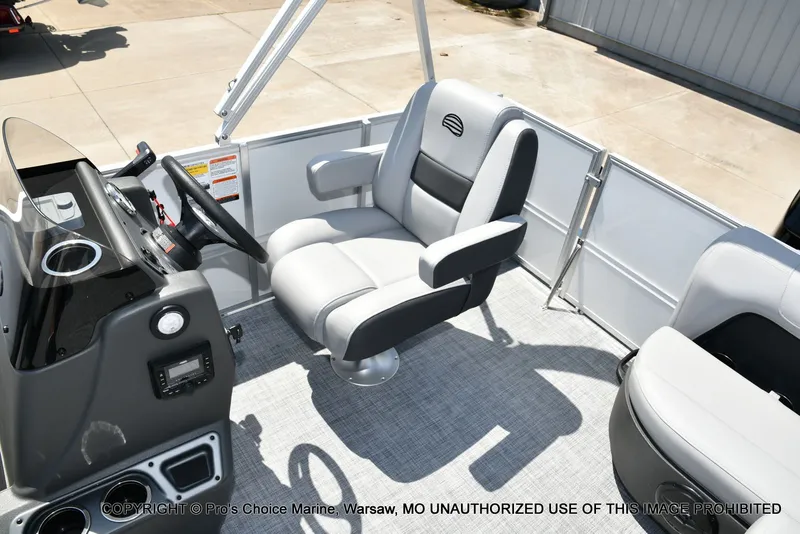 Slide: The Image of Sun Tracker Party Barge 16 2026 - 26