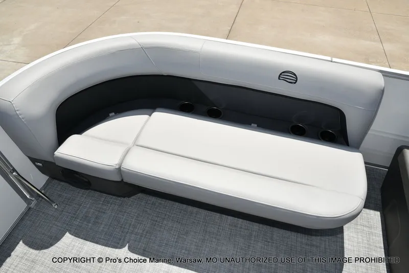 Slide: The Image of Sun Tracker Party Barge 16 2026 - 43