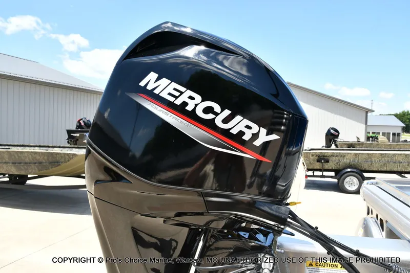 Slide: The Image of Sun Tracker Party Barge 16 2026 - 11