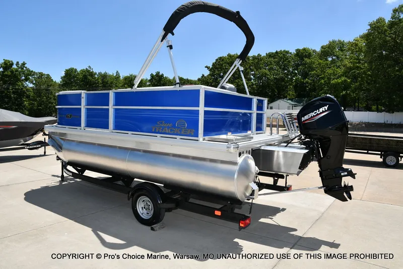 Slide: The Image of Sun Tracker Party Barge 16 2026 - 14