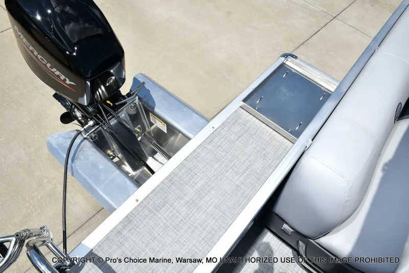 Slide: The Image of Sun Tracker Party Barge 16 2026 - 28