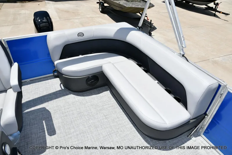 Slide: The Image of Sun Tracker Party Barge 16 2026 - 30