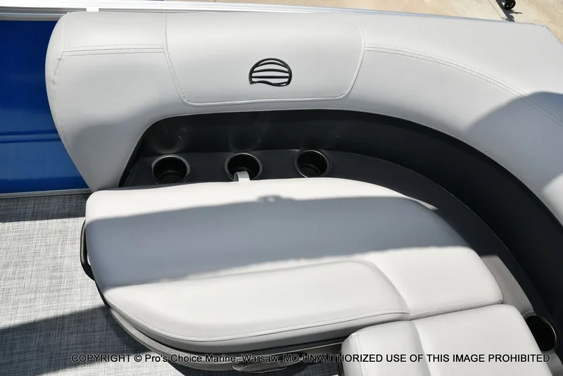 Slide: The Image of Sun Tracker Party Barge 16 2026 - 31