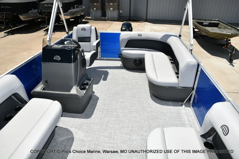 Slide: The Image of Sun Tracker Party Barge 16 2026 - 4