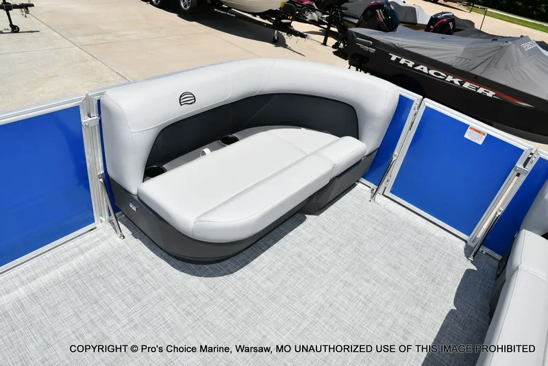 Slide: The Image of Sun Tracker Party Barge 16 2026 - 41