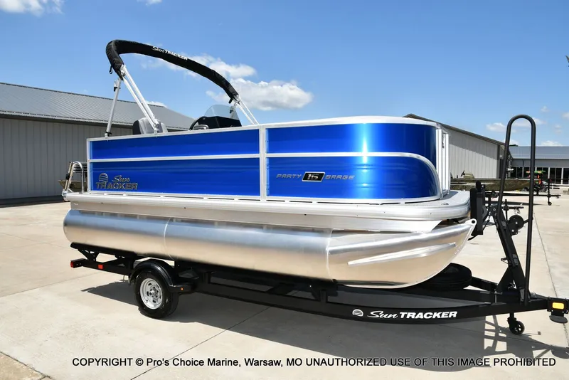 Slide: The Image of Sun Tracker Party Barge 16 2026 - 45