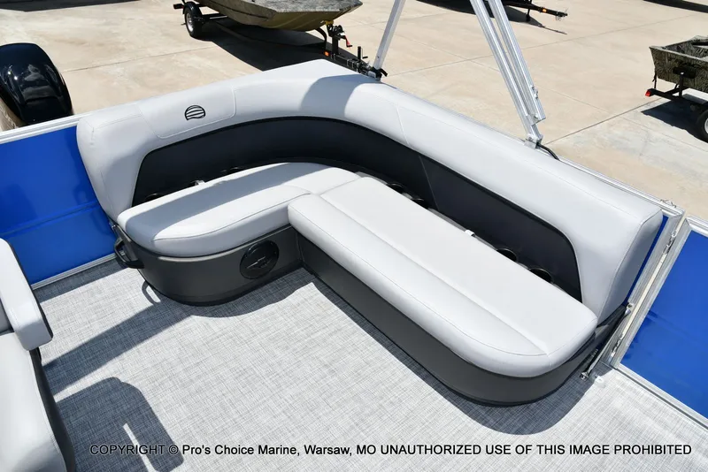 Slide: The Image of Sun Tracker Party Barge 16 2026 - 6