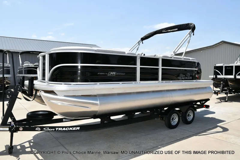 Slide: The Image of Sun Tracker Party Barge 20 DLX w/115HP Pro-XS 2026 - 18
