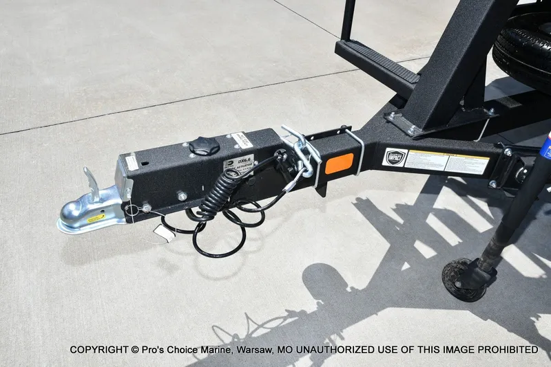 Slide: The Image of Sun Tracker Party Barge 20 DLX w/115HP Pro-XS 2026 - 19