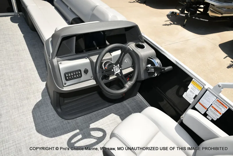 Slide: The Image of Sun Tracker Party Barge 20 DLX w/115HP Pro-XS 2026 - 29