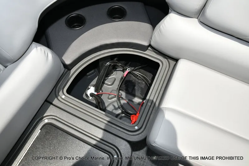 Slide: The Image of Sun Tracker Party Barge 20 DLX w/115HP Pro-XS 2026 - 39