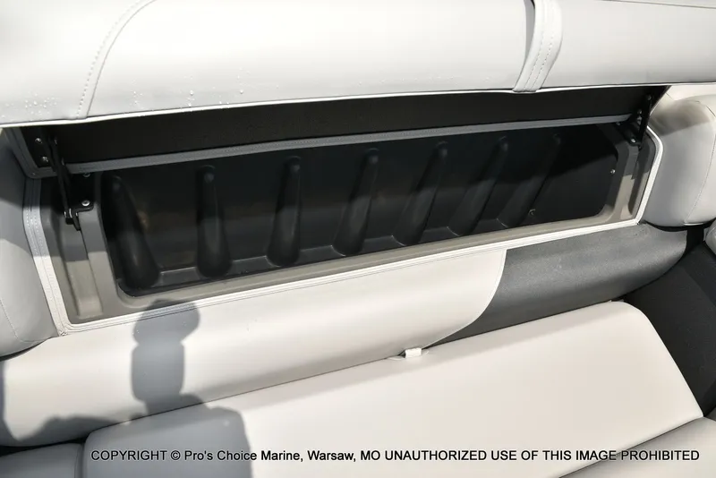 Slide: The Image of Sun Tracker Party Barge 20 DLX w/115HP Pro-XS 2026 - 44