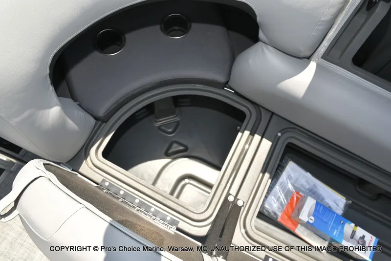 Slide: The Image of Sun Tracker Party Barge 20 DLX w/115HP Pro-XS 2026 - 53