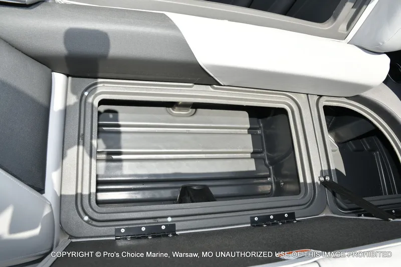 Slide: The Image of Sun Tracker Party Barge 20 DLX w/115HP Pro-XS 2026 - 58