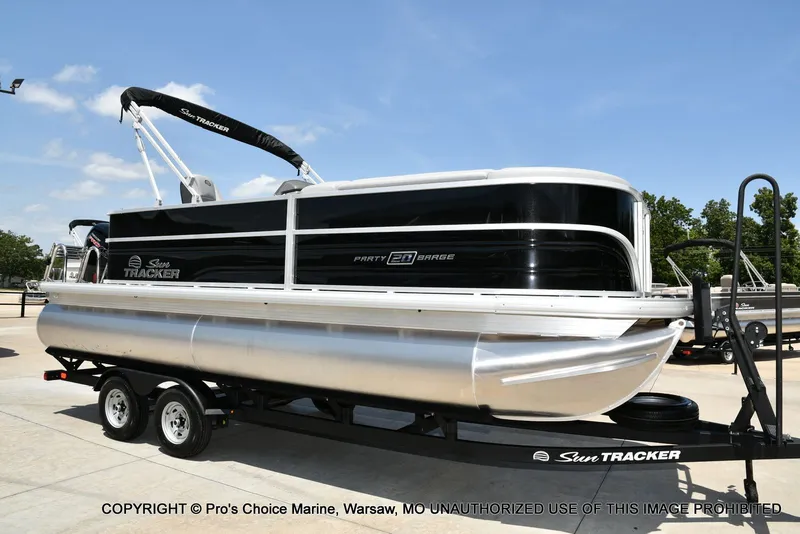 Slide: The Image of Sun Tracker Party Barge 20 DLX w/115HP Pro-XS 2026 - 67