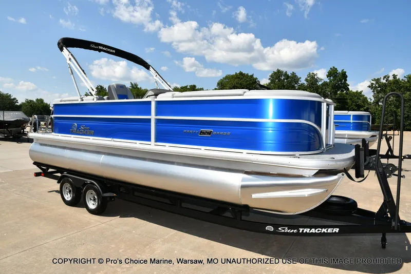 Slide: The Image of Sun Tracker Party Barge 22 DLX 2026 - 72